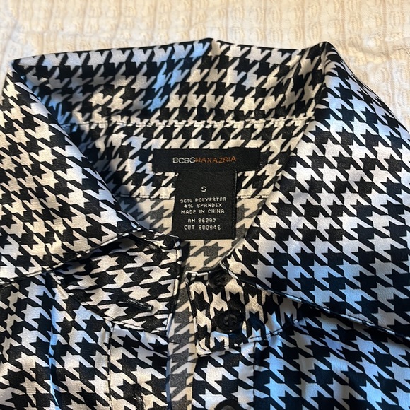BCBG gingham dress blouse - Picture 2 of 2